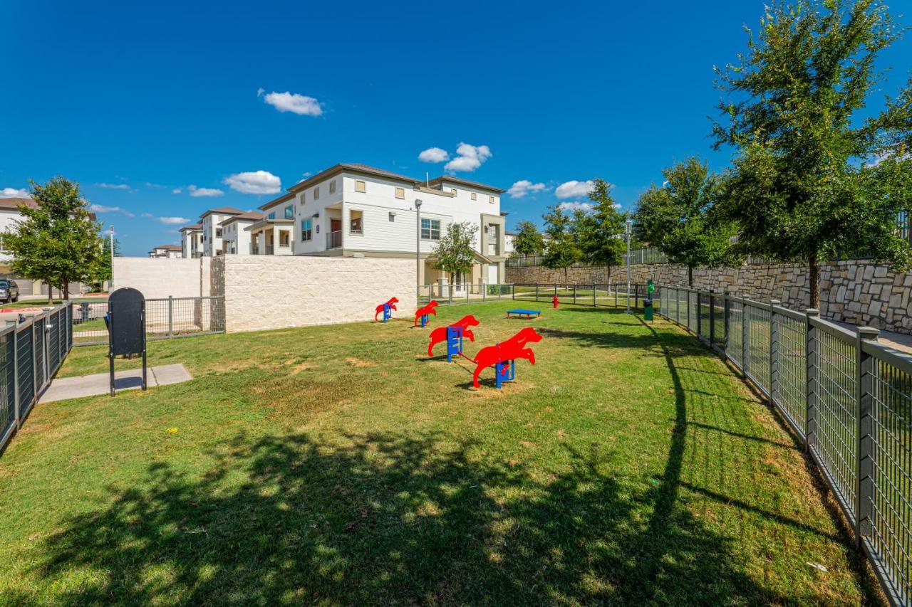 Ferienwohnung Luxe 3B/2B Getaway - Pool, Gym, Parking, Pet Wash Leander Exterior foto